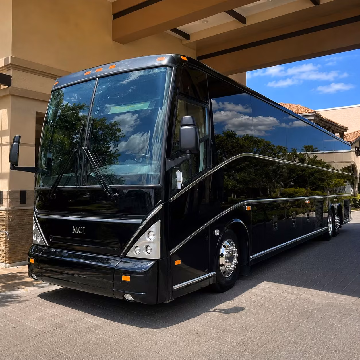 convention and conference shuttle bus rentals for springdale events